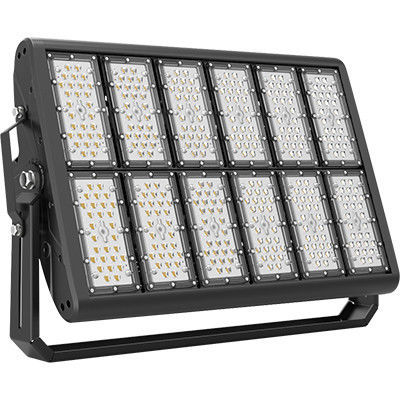 Çok Fonksiyonlu LED Yüksek Direk Işıkları 50-60Hz Korozyon Önleyici Kaplama